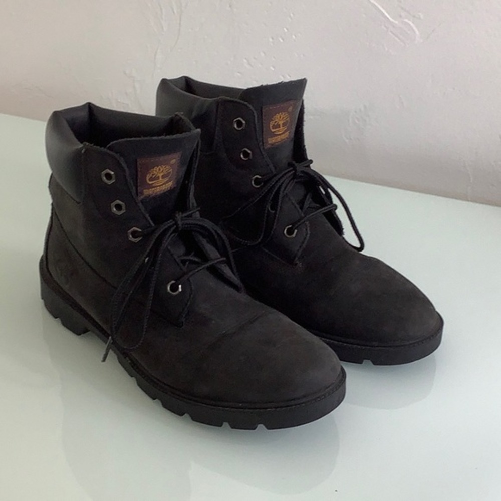 Timberland black leather 6 inches waterproof boots size 8.5 women 6.5 men EUC